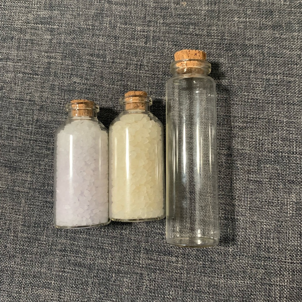 Glass Jars and Bath Salts Set